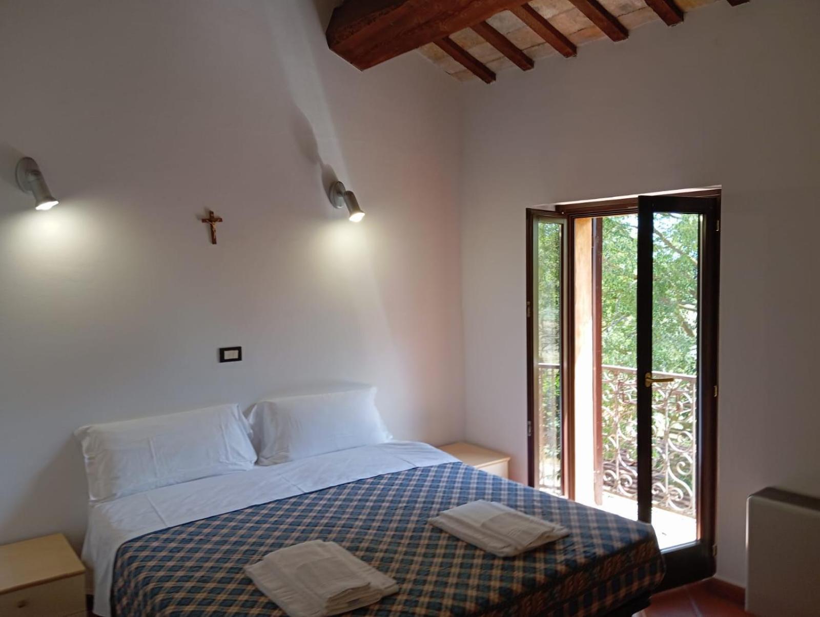 Casa Famiglia Di Nazareth Hotel Loreto Buitenkant foto